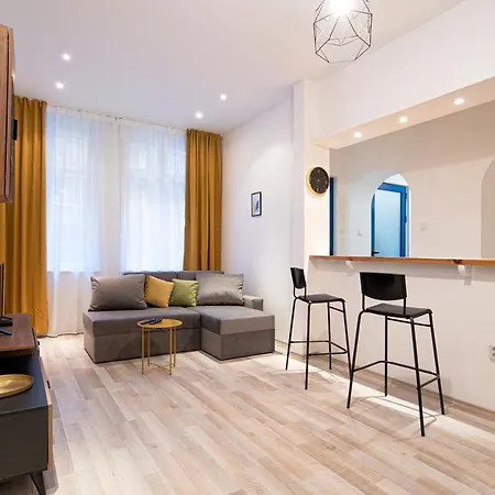 Bilyana's 1 Bedroom Апартаменты