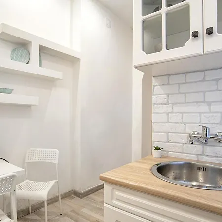 アパート Bilyana's 1 Bedroom ソフィア
